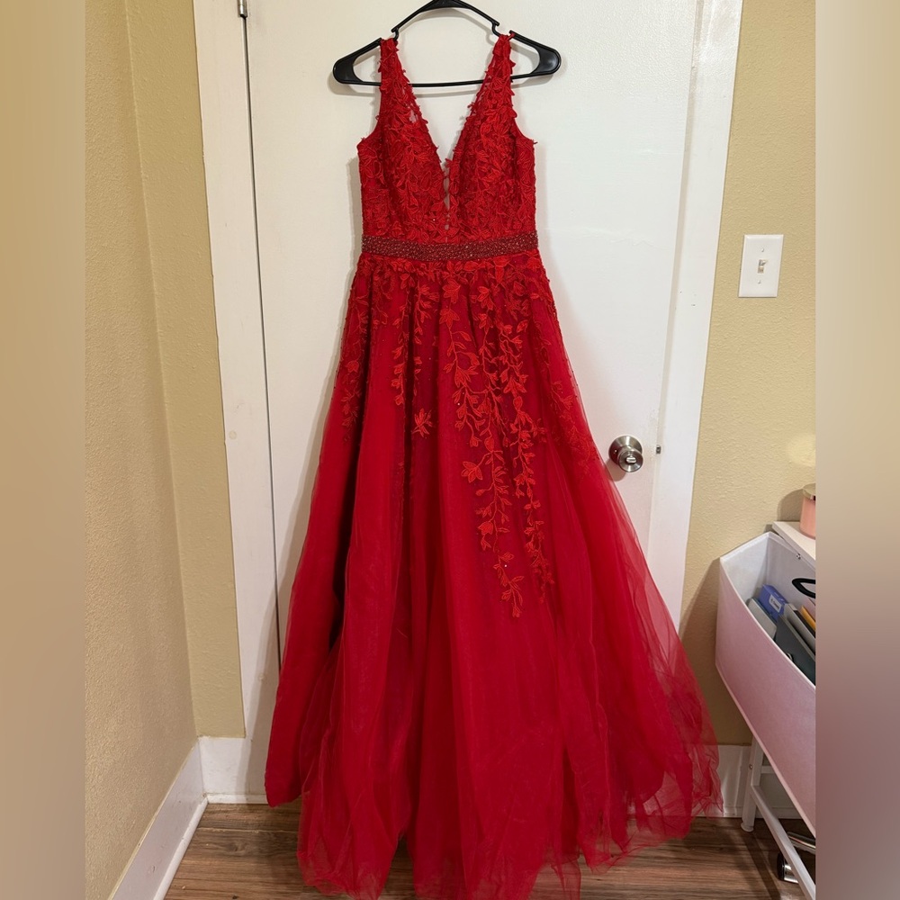 SHERRI HILL PROM DRESS